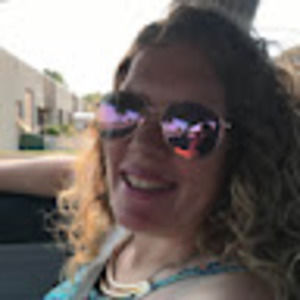 Meet your Posher, Iva